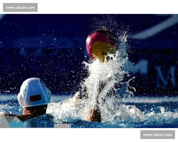 精彩激烈水球对决全程回顾 展现水上运动激情与技巧的完美融合